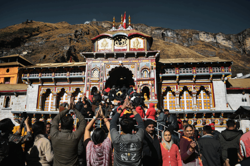 The Divine Himalayan Yatra: Kedarnath & Badrinath
